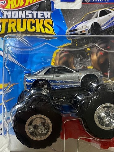  Hotwheels Nissan gtr monster