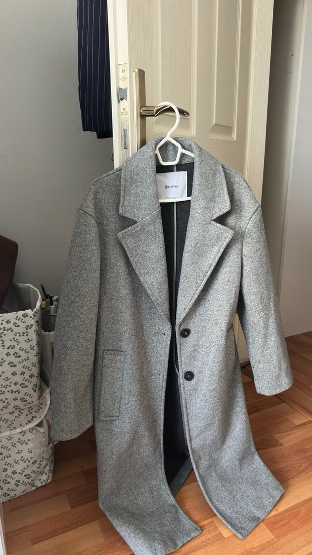 Bershka Gri Düğmeli kaban - Görsel 2