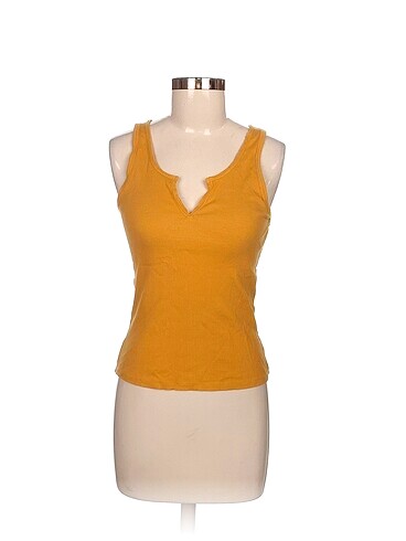 Zara T-shirt %70 İndirimli.