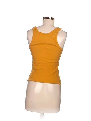 m Beden Zara T-shirt %70 İndirimli.