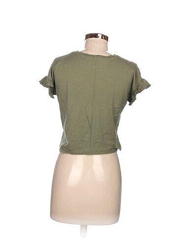 s Beden Zara T-shirt %70 İndirimli.