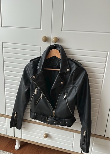 Kadın Siyah Kısa Deri Biker Ceket - Görsel 2