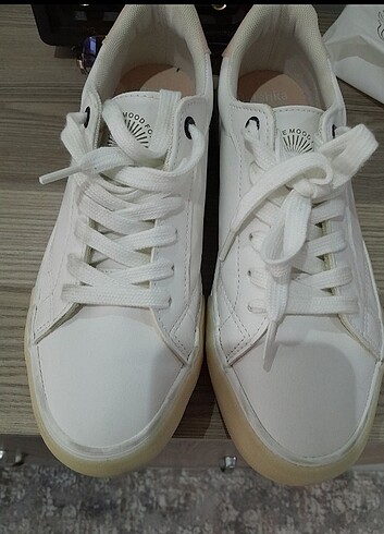 39 Beden Bershka bayan spor ayakkabi 