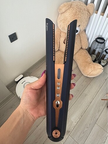Dyson corrale.1 sene garantisi var hala