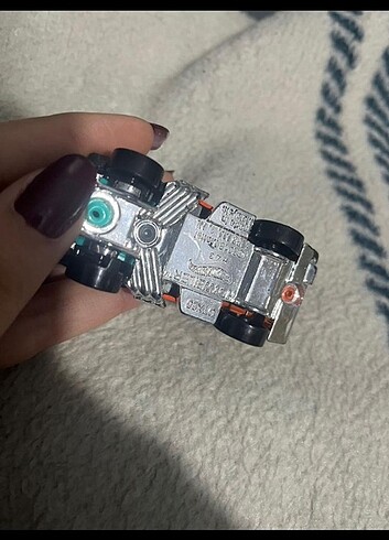  Hotwheels araba 