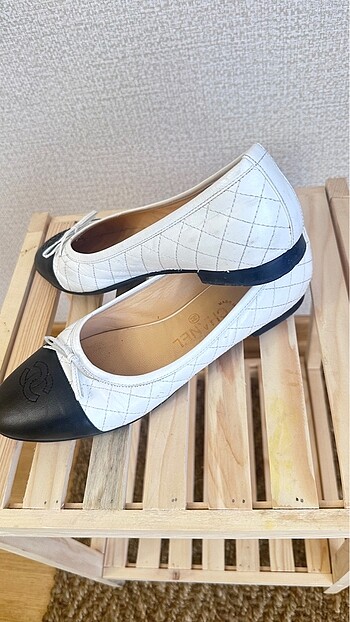 Chanel Chanel kapitone deri babet