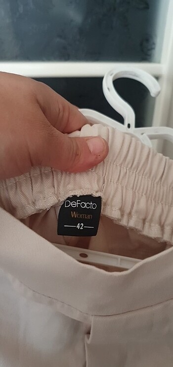 42 Beden Bej rengi pantolon