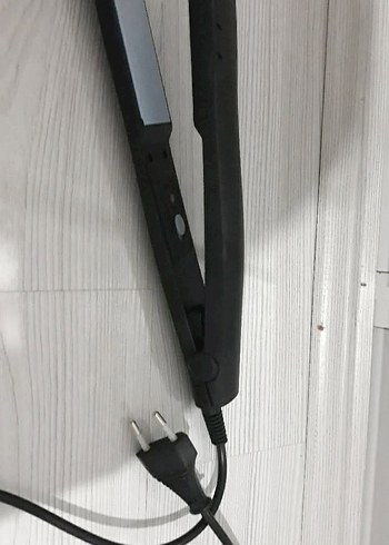 Beden Siyah Saç Düzleştirici