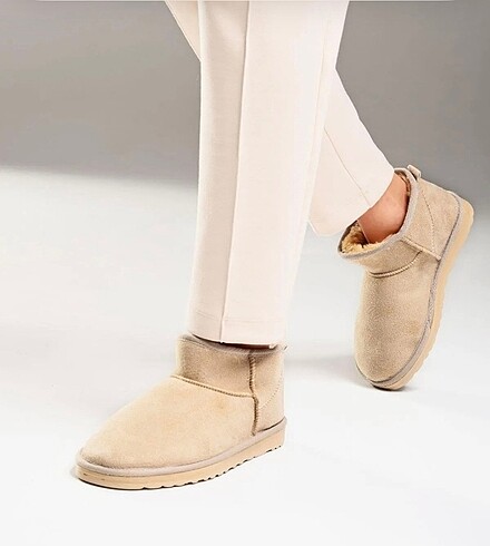 Ugg Kadın ultra mini içi kürklü bej bot