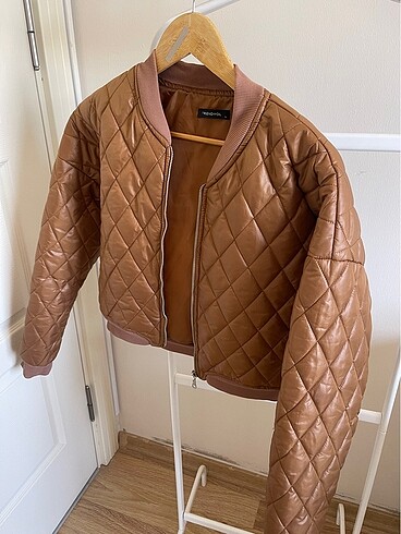 BOMBER CEKET