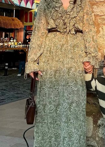 Bohem Tarzı Bağcıklı Uzun Elbise ZARA