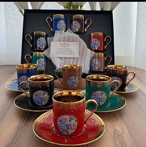 Türk kahvesi fincan takımı