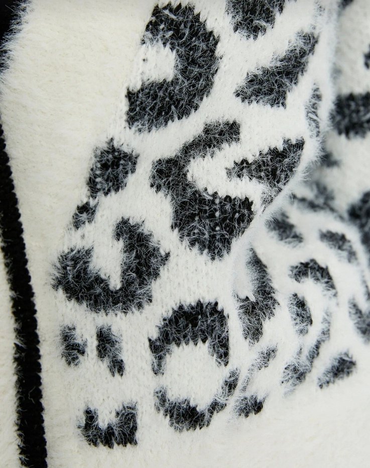 Leopar Desenli Kürklü Mini Hırka - Görsel 3