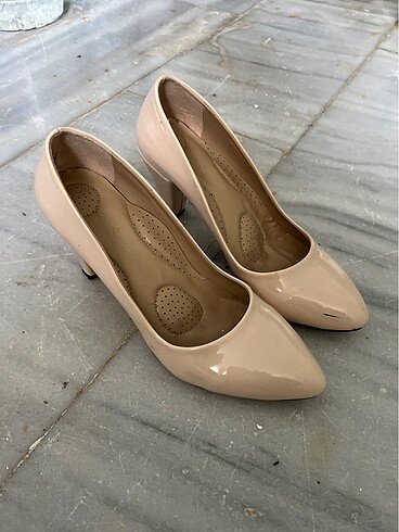 Nude Rugan Ayakkabı