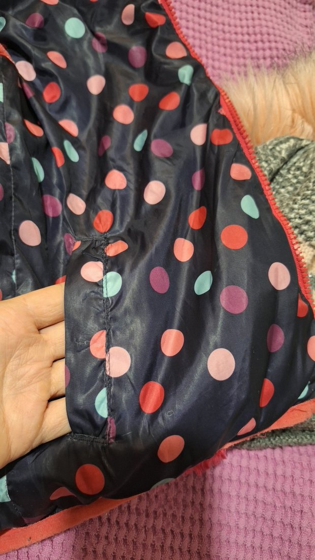 Kapüşonlu Kırmızı Kız Çocuk Şişme Yelek - Görsel 2