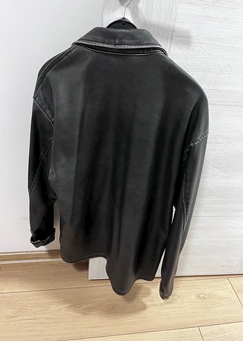 Düğmeli Siyah Deri Kadın Ceket - Görsel 3