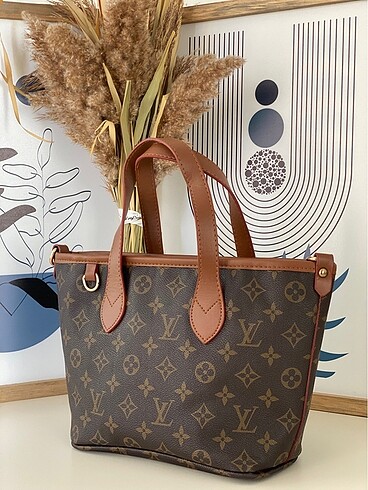 Louis Vuitton lv kol çantası