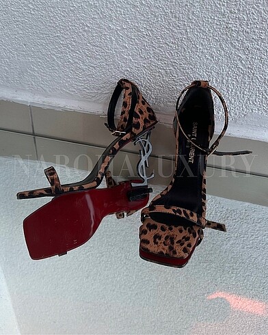 YSL LEOPAR