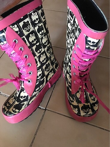 Monster High Kiz cocuk bot