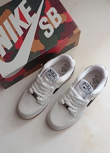38 Beden beyaz Renk Nike - Dunk Low