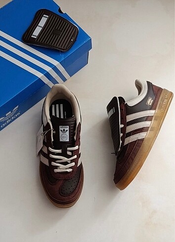 Adidas - Bad Bunny X Gazelle