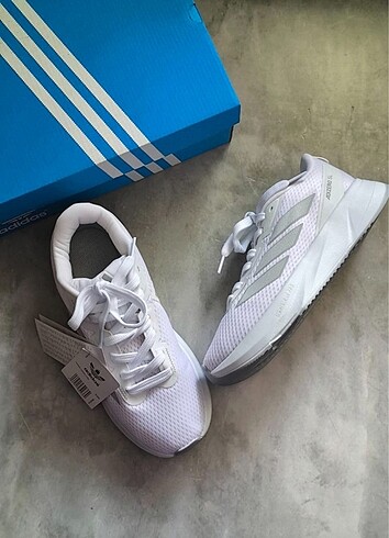 38 Beden beyaz Renk Adidas - Adizero