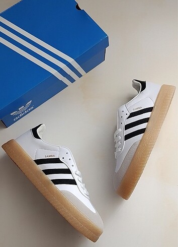 Adidas Adidas - Samba x Bad Bunny Gazelle