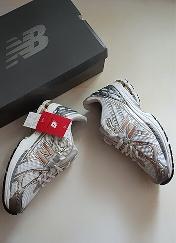 New Balance - 1906