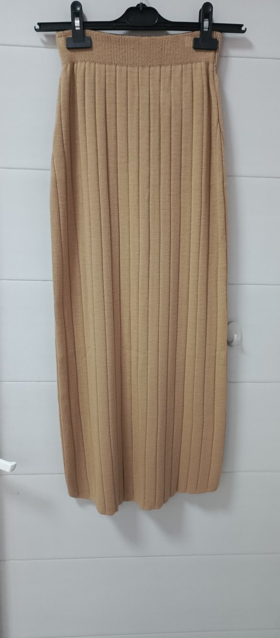 Düğmeli Bej Uzun Triko Etek - Görsel 4