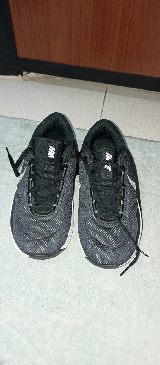 siyah Nike Kadın Spor Ayakkabısı - Görsel 3