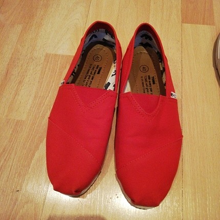 yeni, temiz, replika toms ayakkabı 40 numara