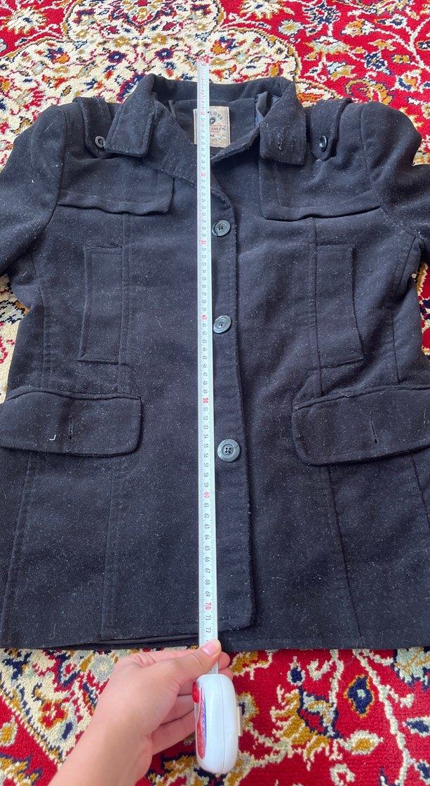Siyah Düğmeli vintage kavan - Görsel 2