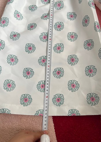 Beyaz Çiçek Desenli Bol Kesim Kadın Pantolon - Görsel 2