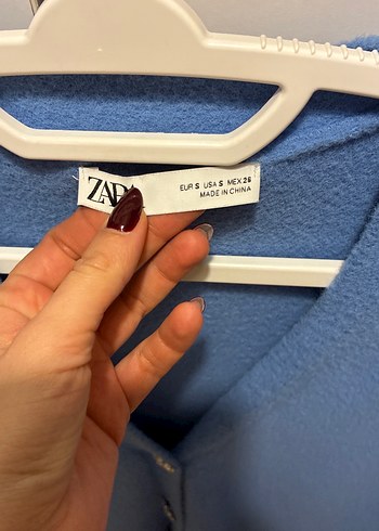 Mavi Düğmeli Kolsuz Midi Hırka - Görsel 4