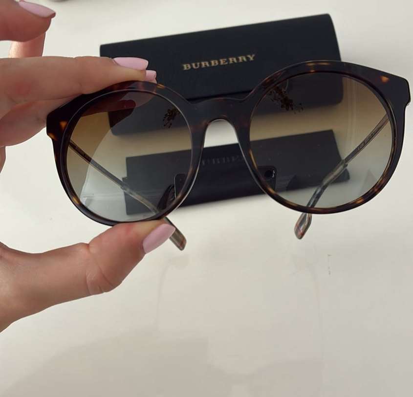 Burberry Kemer Detaylı Koyu Kahverengi Kadın Güneş Gözlüğü - Görsel 3