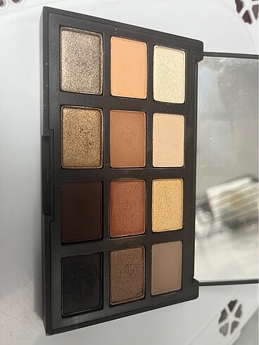 nars loaded palet