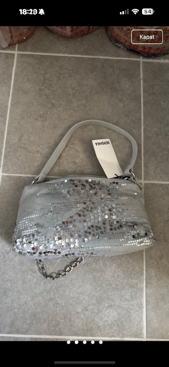 Bershka pullu Gri Zincir Detaylı Kadın Çanta - Görsel 2