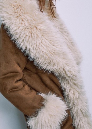 Kahverengi Süet Yakası Kürklü Uzun Kadın Kaban - Görsel 3