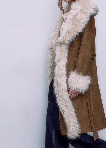 Kahverengi Süet Yakası Kürklü Uzun Kadın Kaban - Görsel 2