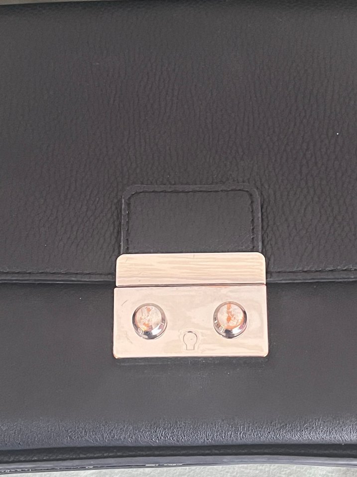 Siyah Deri Kadın Çanta Tokalı - Görsel 2