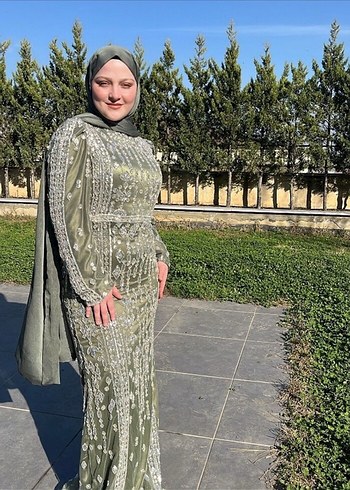 Khaki Renk İşlemeli Uzun Kol Abiye Elbise