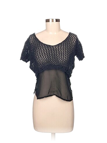 Zara Bluz %70 İndirimli.