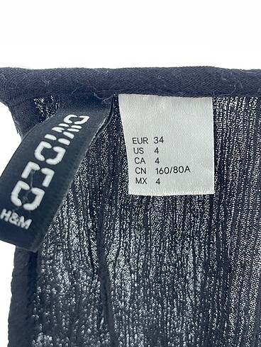 34 Beden siyah Renk H&M Bluz %70 İndirimli.