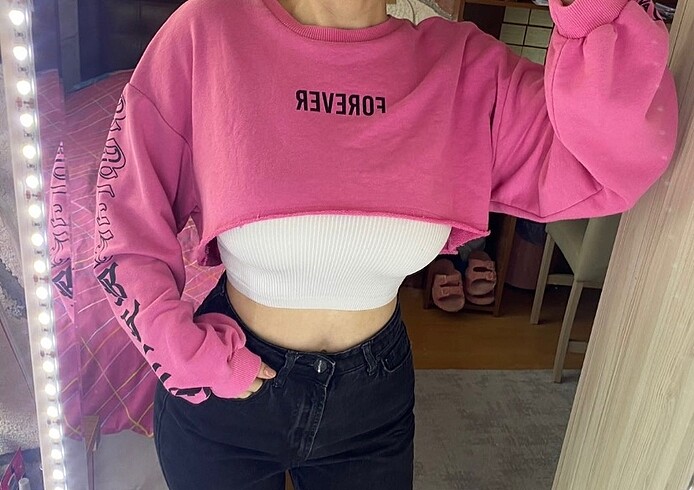 crop sweatshirt