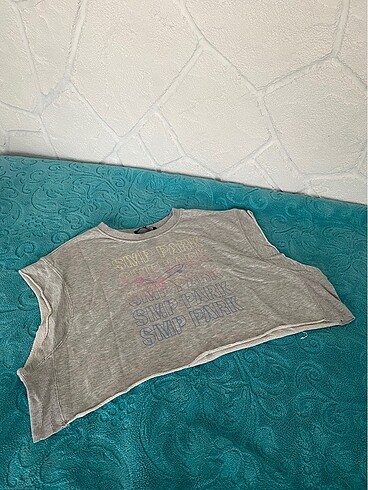spor tshirt