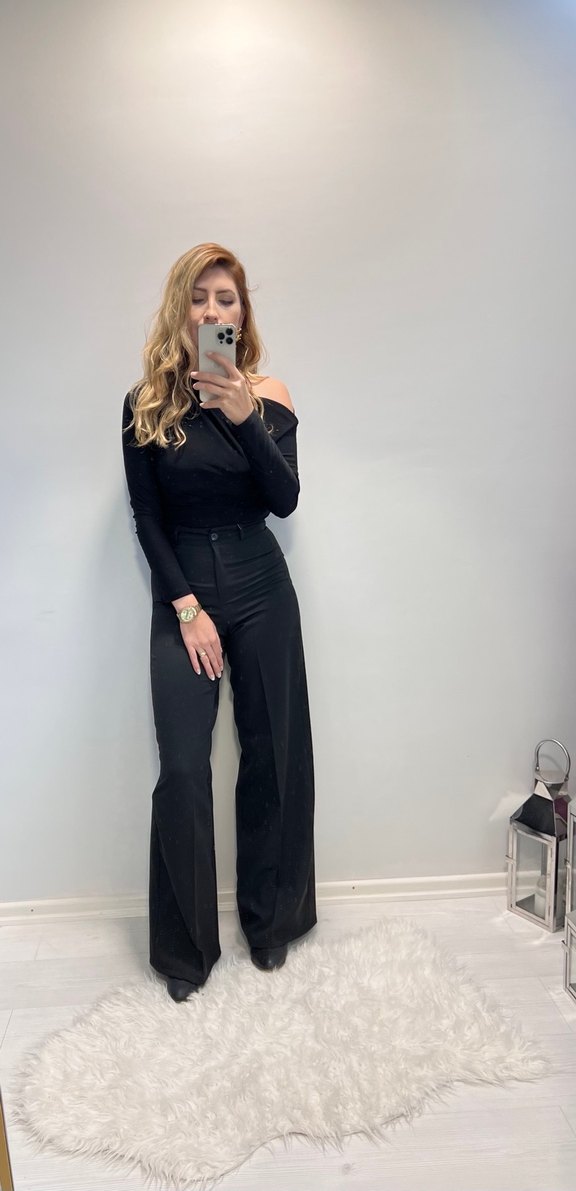 Siyah Yüksek Yakalı Uzun Kollu Ofis Bluzu - Görsel 3