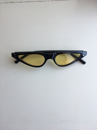 Retro tarz gozluk