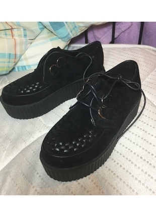 suet siyah creepers