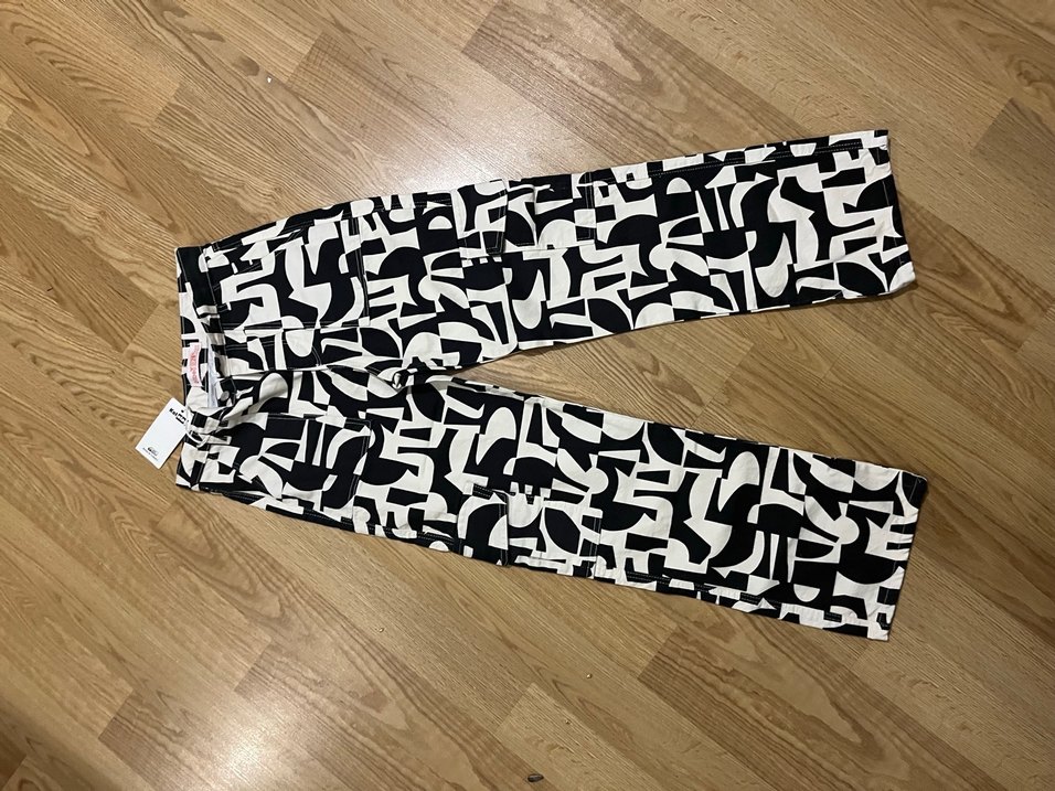 Siyah beyaz geometrik desenli baggy pantolon - Görsel 5