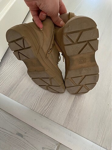 Erkek çocuk bot - Görsel 5